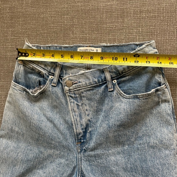 Abercrombie and Fitch 90s straight leg Ultra high-rise cross button jeans 28/6R - Picture 11 of 14
